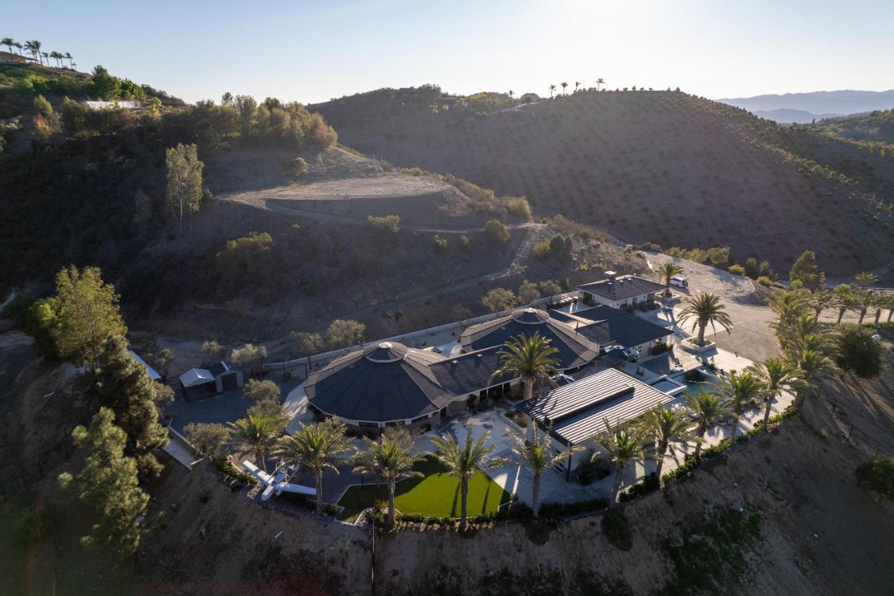 Iron Mansion Private Resort-Event Space 12000 Ft! Temecula Exterior photo
